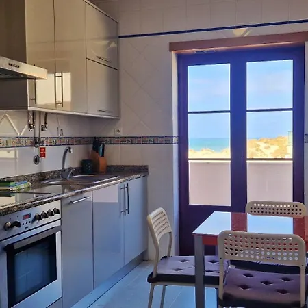 Baleal Holidays - Beach Front Apartment *
