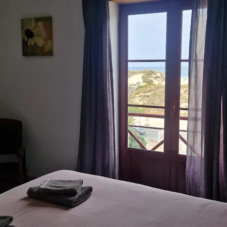 Baleal Holidays - Beach Front Apartment Peniche
