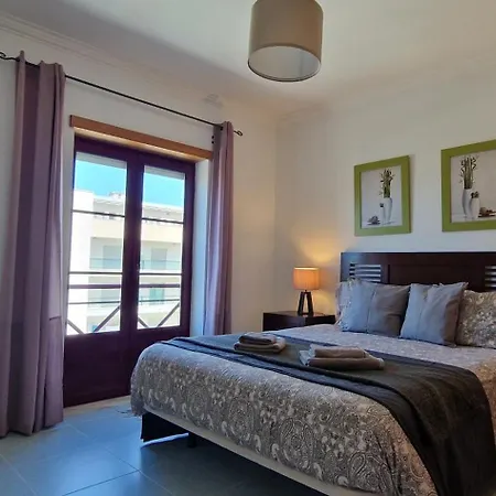 Baleal Holidays - Beach Front *